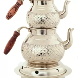 إبريق شاي من الألمنيوم ذو مظهر فيرجن مع طباخ عثماني